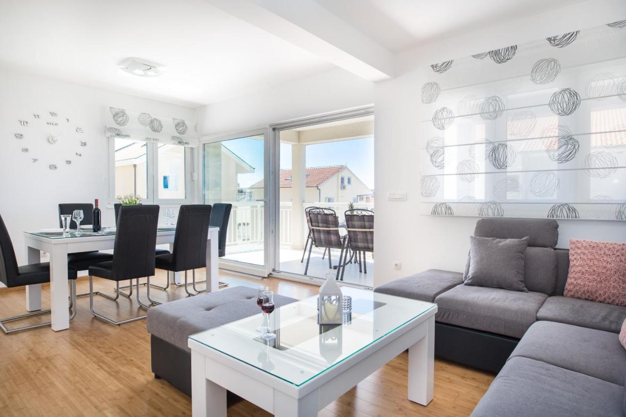 Luxury Xxl Apartment Makarska Exteriör bild